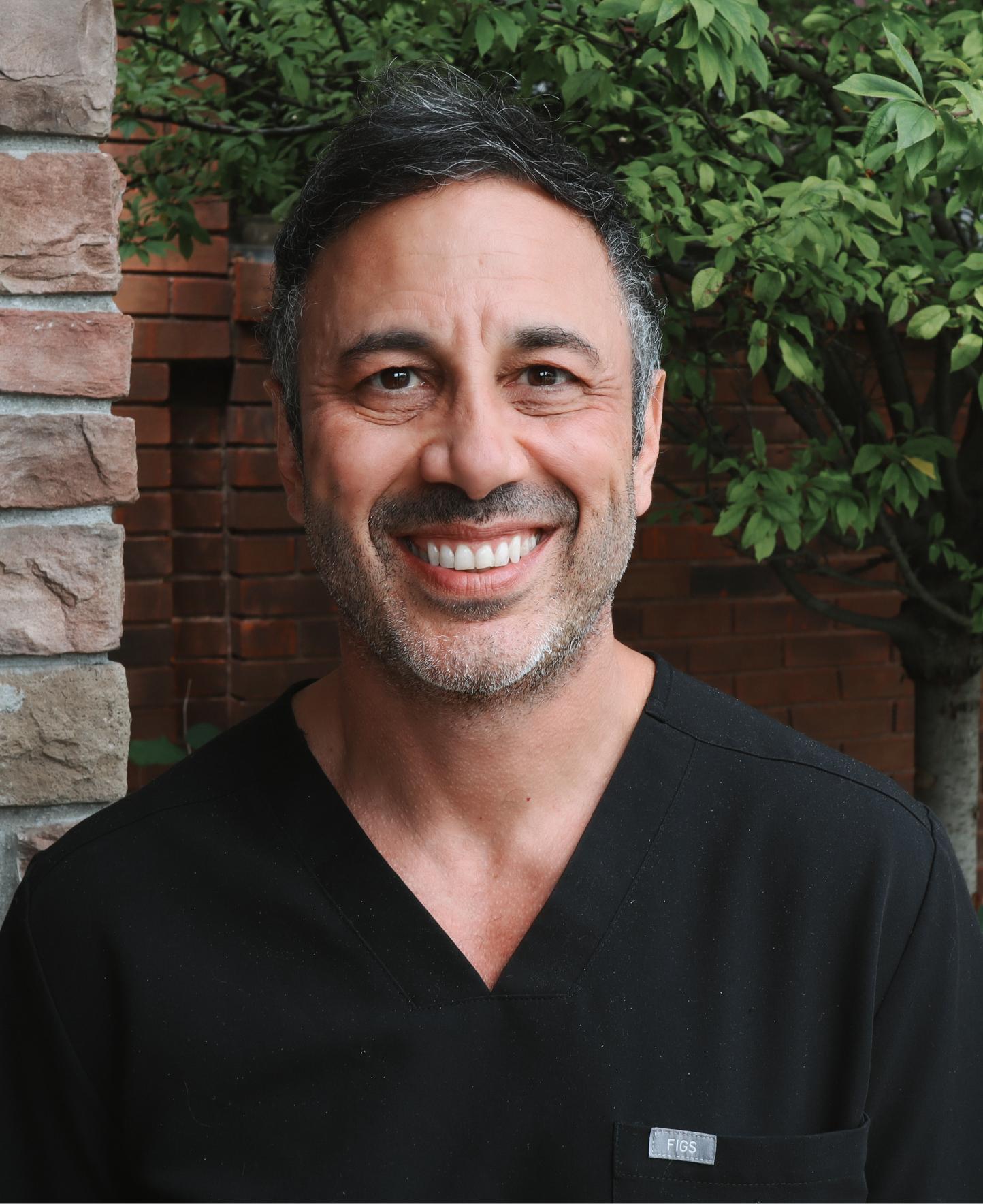 image of the doctor Dr. Paul Polyviou